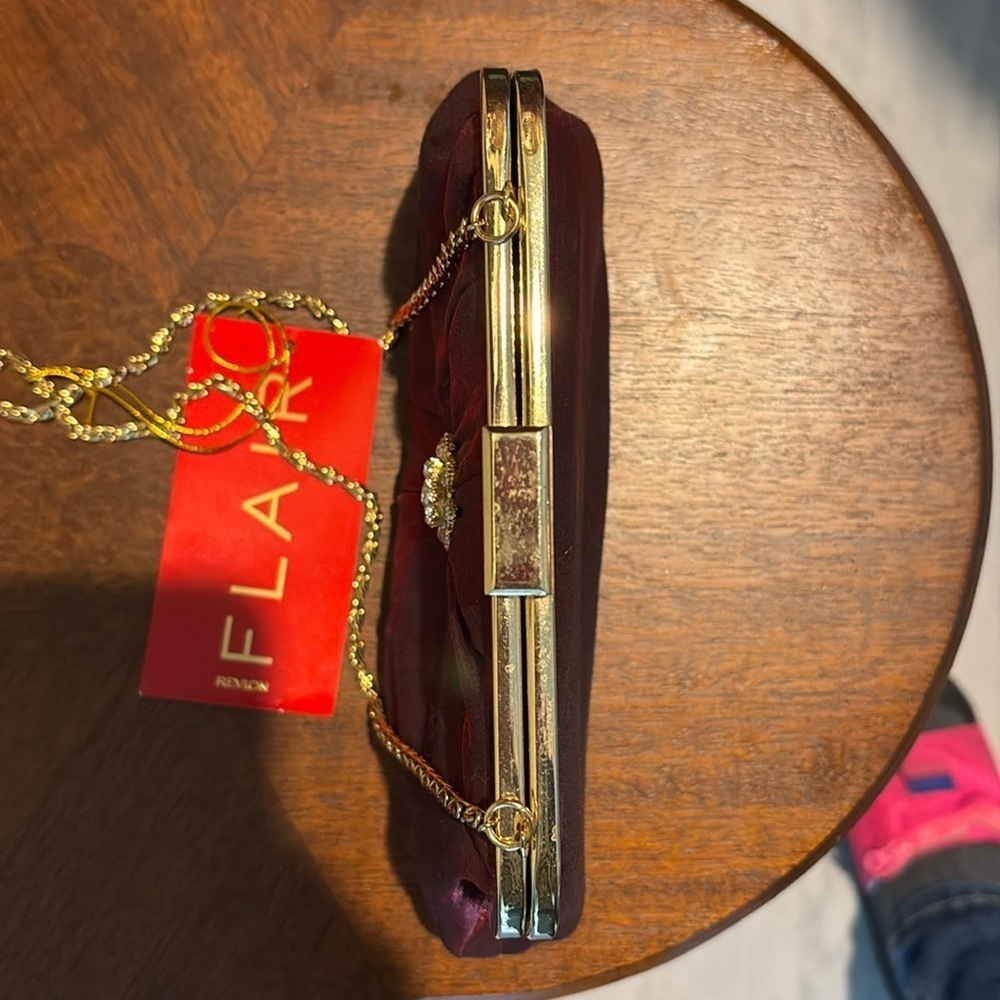Revlon Flair Clutch shoulder bag NWT holiday / evening bag Padded Taffeta Red - Picture 12 of 15